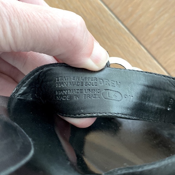 New Antonio Melani Leather Kitten Heel Silver Chain Detail Sandals - Picture 7 of 7